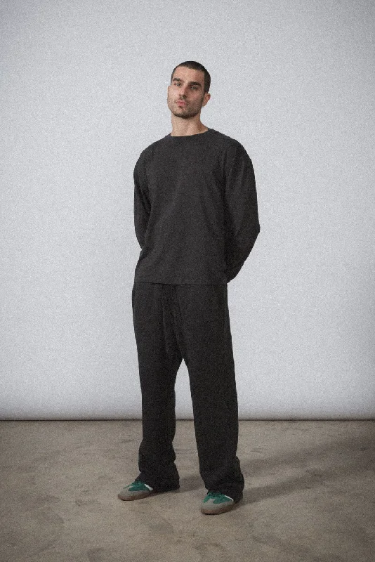 CORE STRAIGHT LEG SWEATPANT