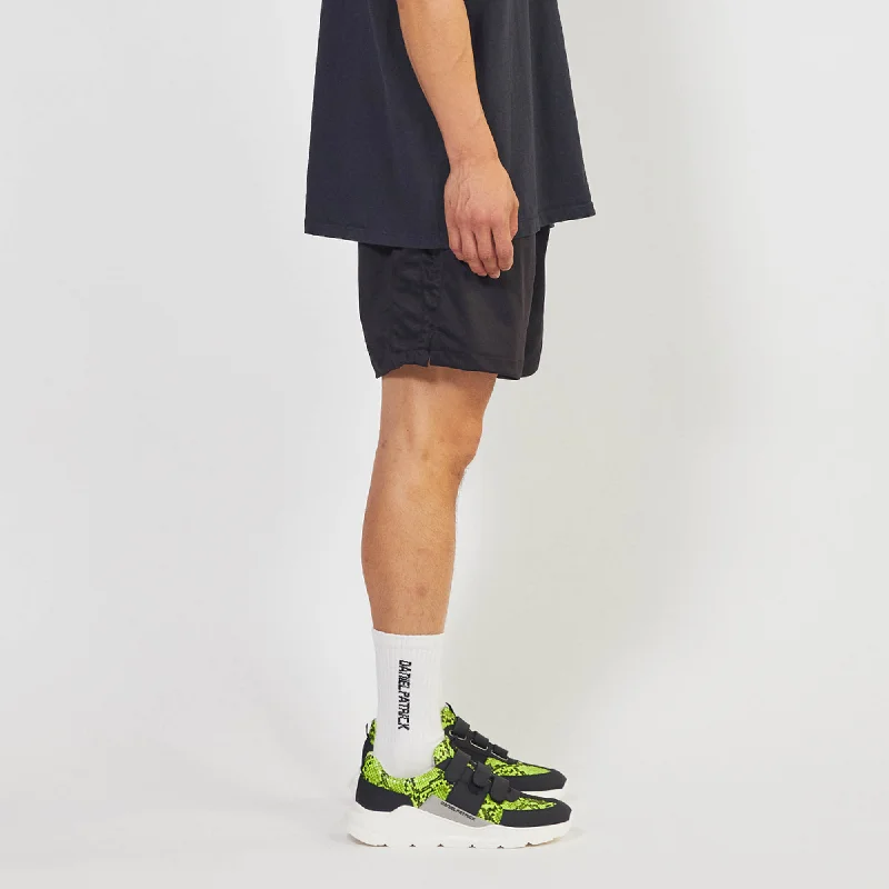 icon 6"" run short / black