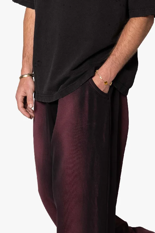 Sprayed Ultra Baggy Sweatpants - Plum