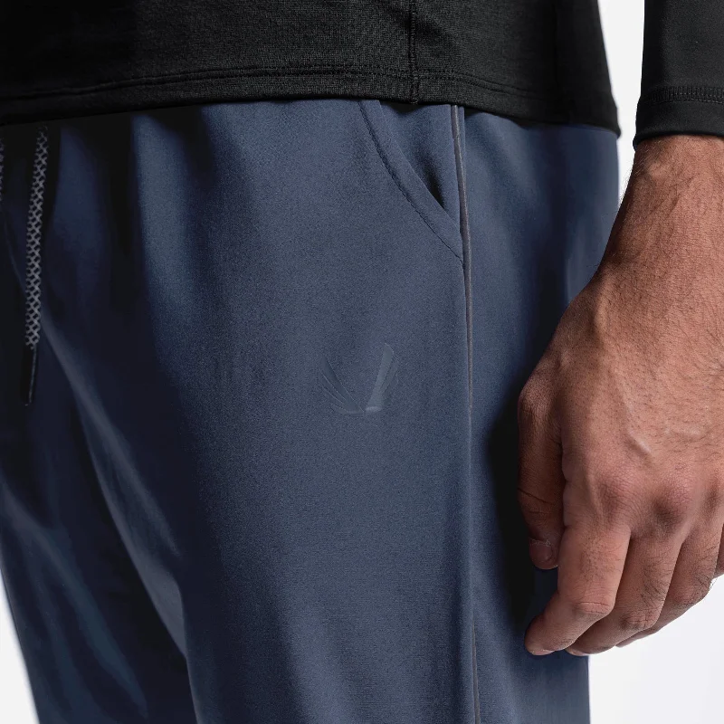 0494. Ultralight Reflective Relaxed Fit Track Pant - Navy